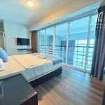 Seaview Maritime Suites, Penang George Town, Karpal Singh Drive-Free Parking By The Stay Hub