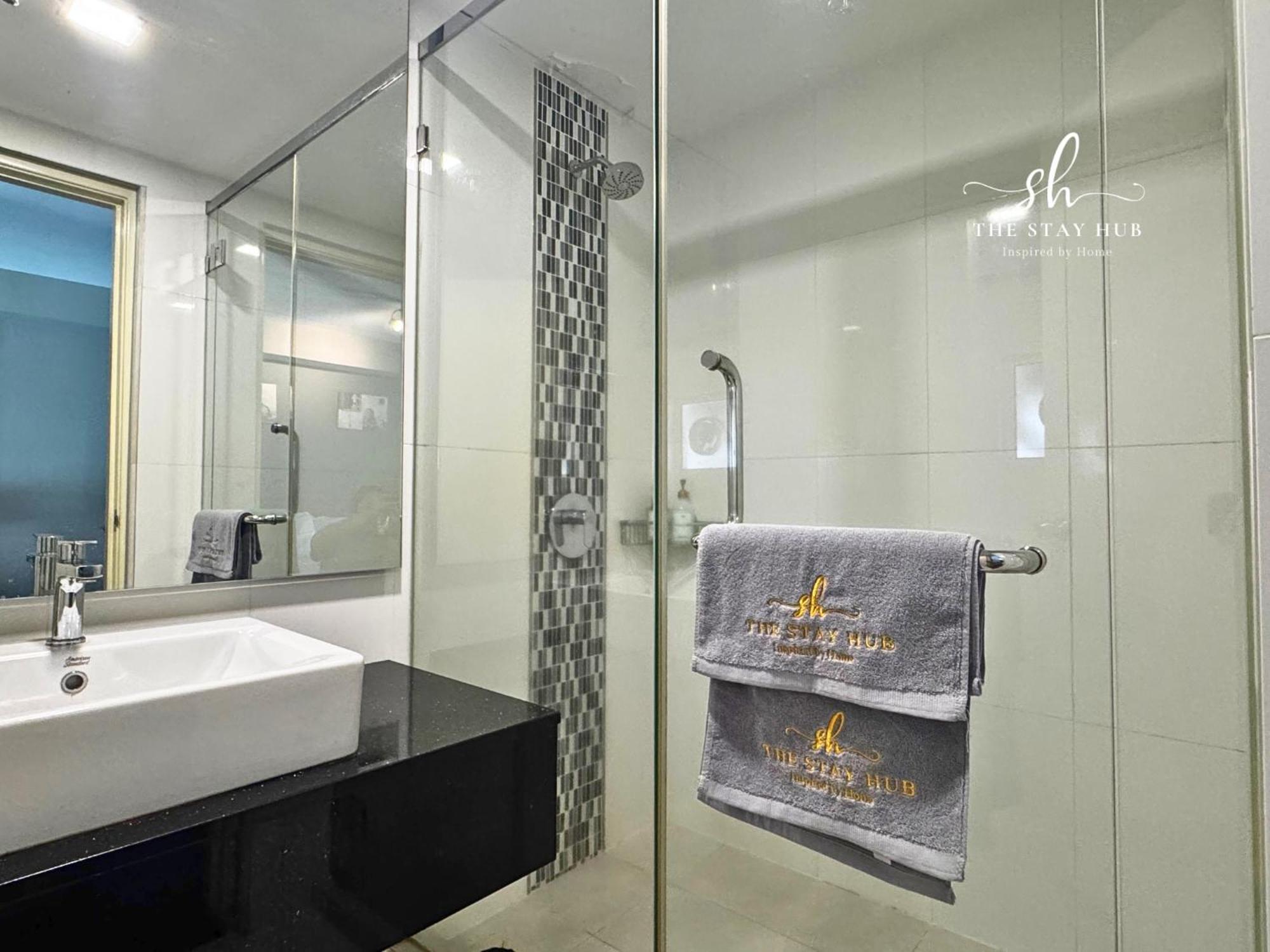 Apartment Seaview Maritime Suites, Penang George Town, Karpal Singh Drive-free Parking By The Hub