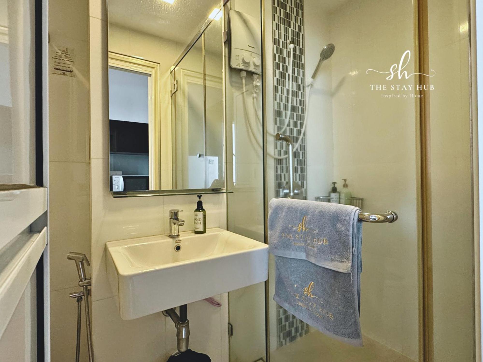 Seaview Maritime Suites, Penang George Town, Karpal Singh Drive-free Parking By The Hub Apartment