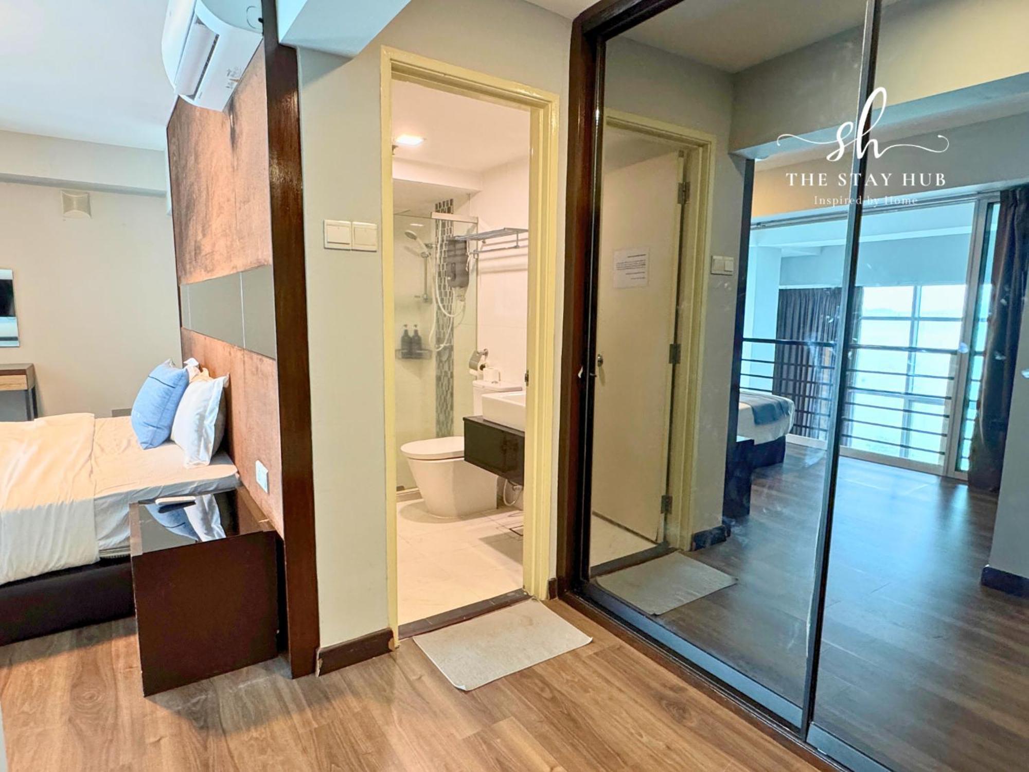 Seaview Maritime Suites, Penang George Town, Karpal Singh Drive-free Parking By The Hub * George Town